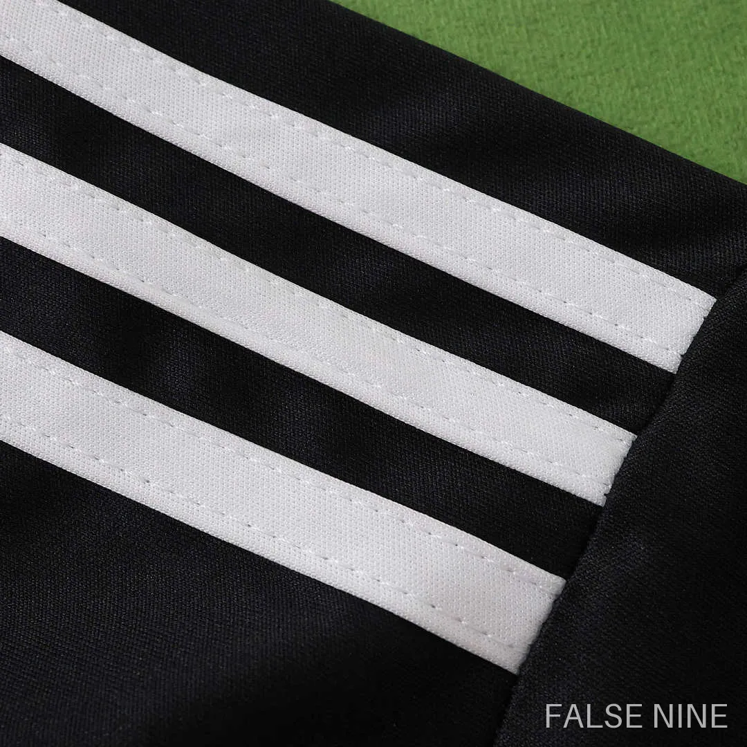 Spain 2026 Goalkeeper Long Sleeve Shirt (Fan Version), photo 14