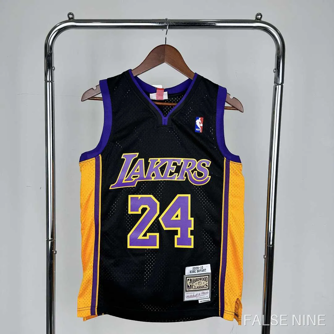 L.A. Lakers 2009-10 Away Jersey, photo 1