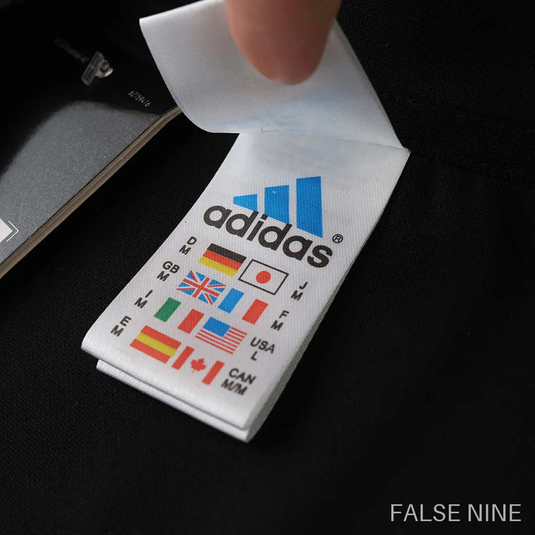 Real Madrid 2002-03 Away Retro Shirt (Fan Version), photo 7