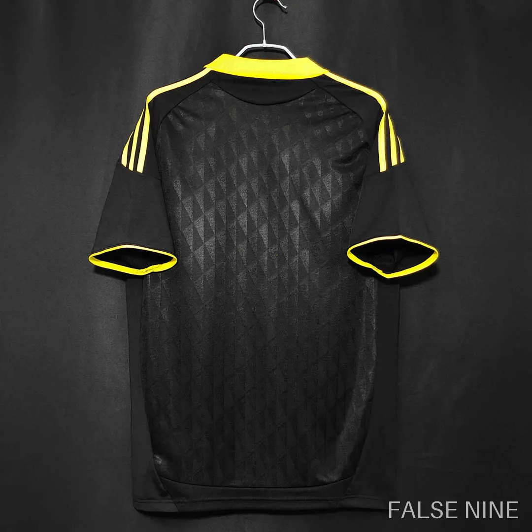 10/11 Liverpool away retro Fan version, photo 4