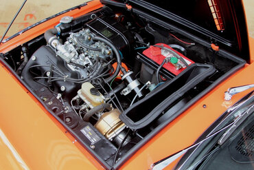 https://storage.googleapis.com/fantasy-car-photos/cars/02428/engine-4-Medium__medium.JPG