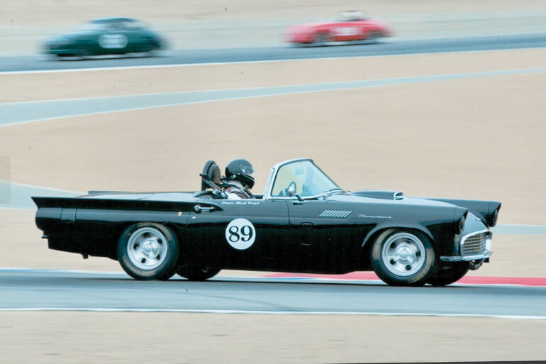 https://storage.googleapis.com/fantasy-car-photos/cars/02700/Main-Racing-Photo__large.jpg