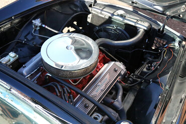 https://storage.googleapis.com/fantasy-car-photos/cars/02700/engine-1__medium.JPG