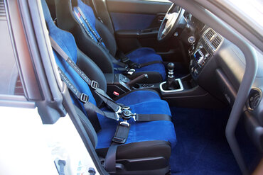 https://storage.googleapis.com/fantasy-car-photos/cars/04754/FJ_0707__medium.jpeg