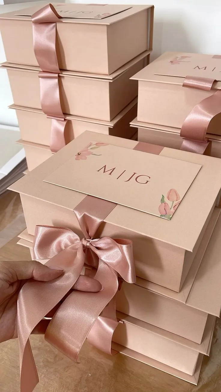 Bridesmaids Empty Box image 12