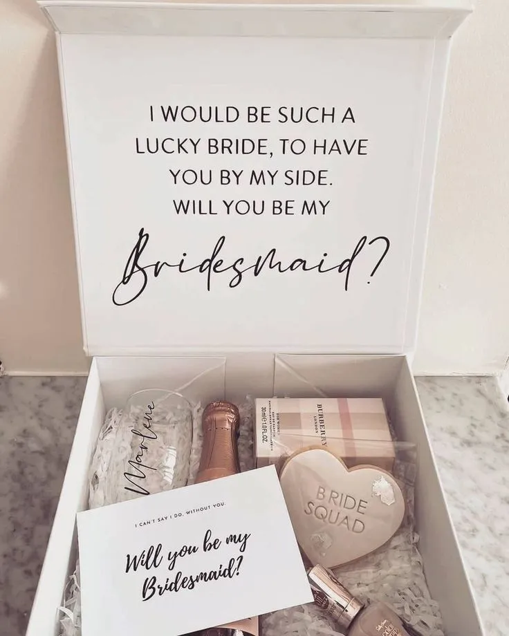 Bridesmaids Empty Box image 7