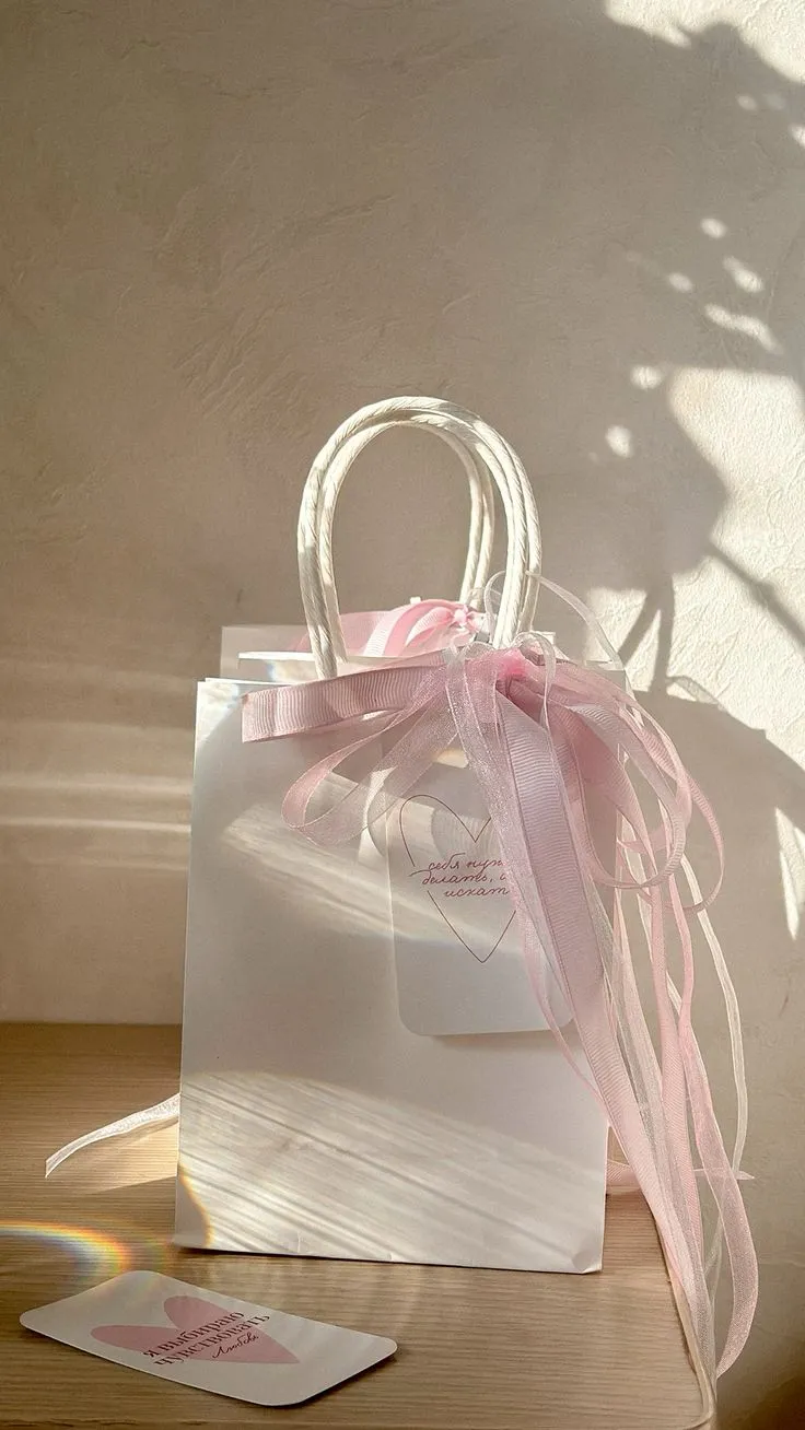 Bridesmaids Paper Bag image 10