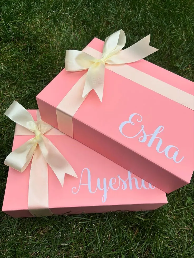 Bridesmaids Empty Box image 15