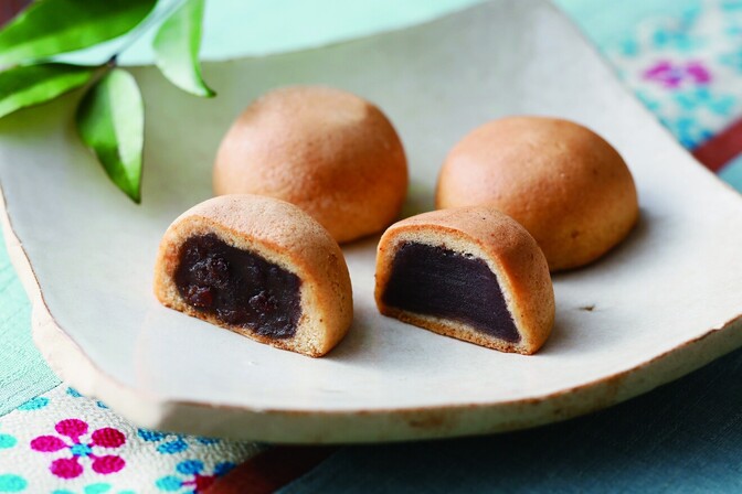 【しっとり焼き上げた】きな粉を使ったおまんじゅう「こしあん」「粒あん」10入り箱