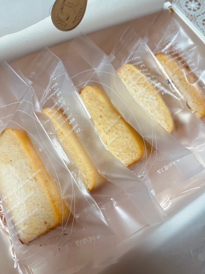 暑い日に冷たく冷やして美味しいおやつ😊
グルテンフリー レモンヨーグルトおからケーキ