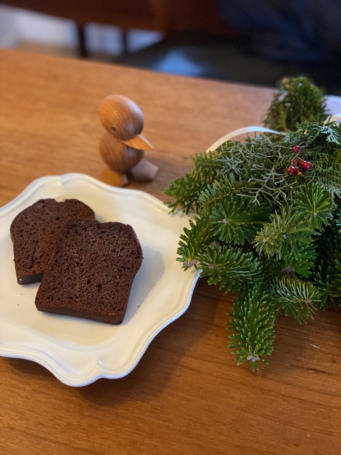 薪窯で焼く「パンデピス・ショコラ」
2月10日から順次発送　バレンタインデーに是非！