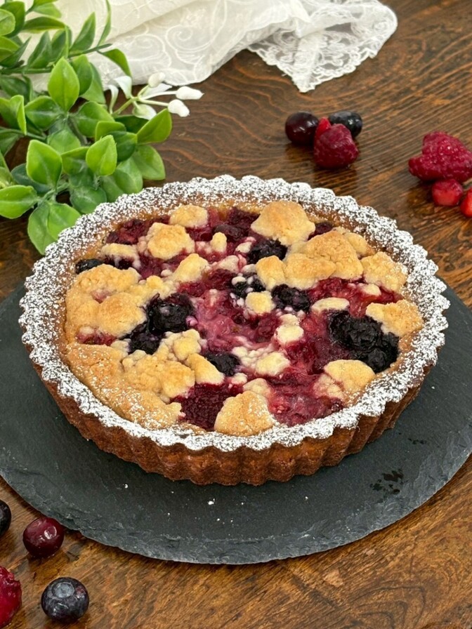 【新発売】4種のベリー&クランブルタルト（5号 1ホール）