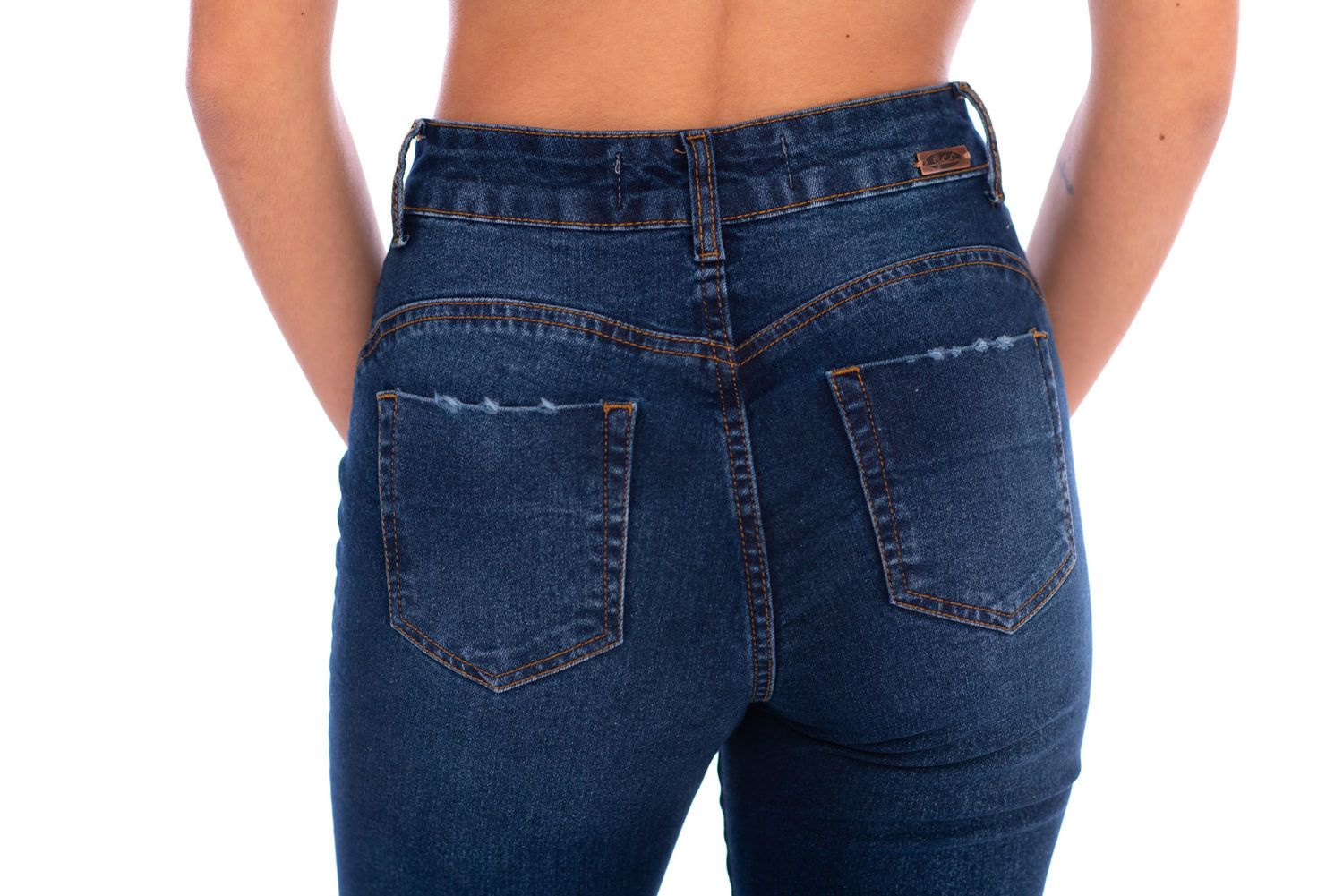 calça jeans skinning feminina