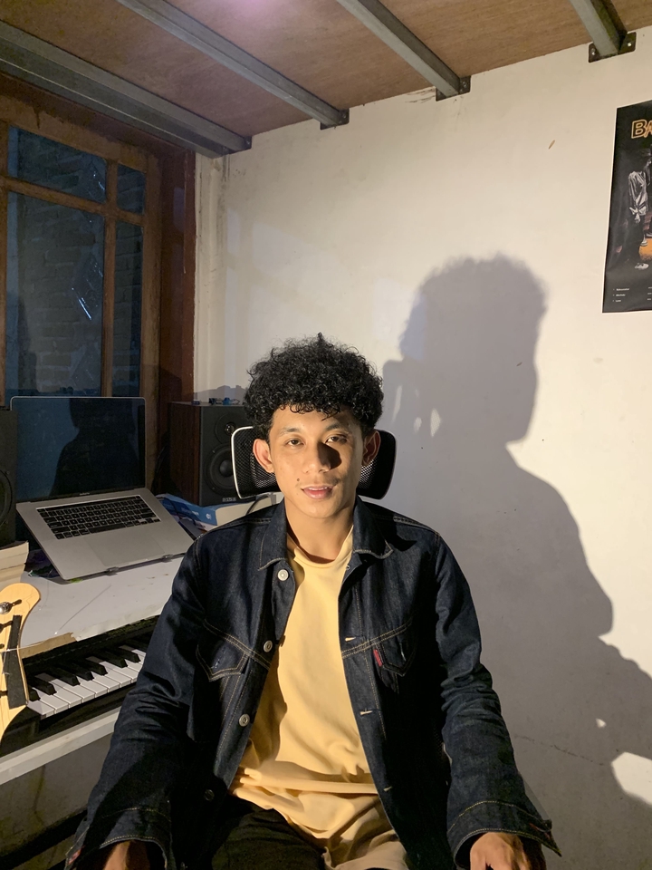 Jasa editing suara dan mixing lagu oleh sound engineer profesional