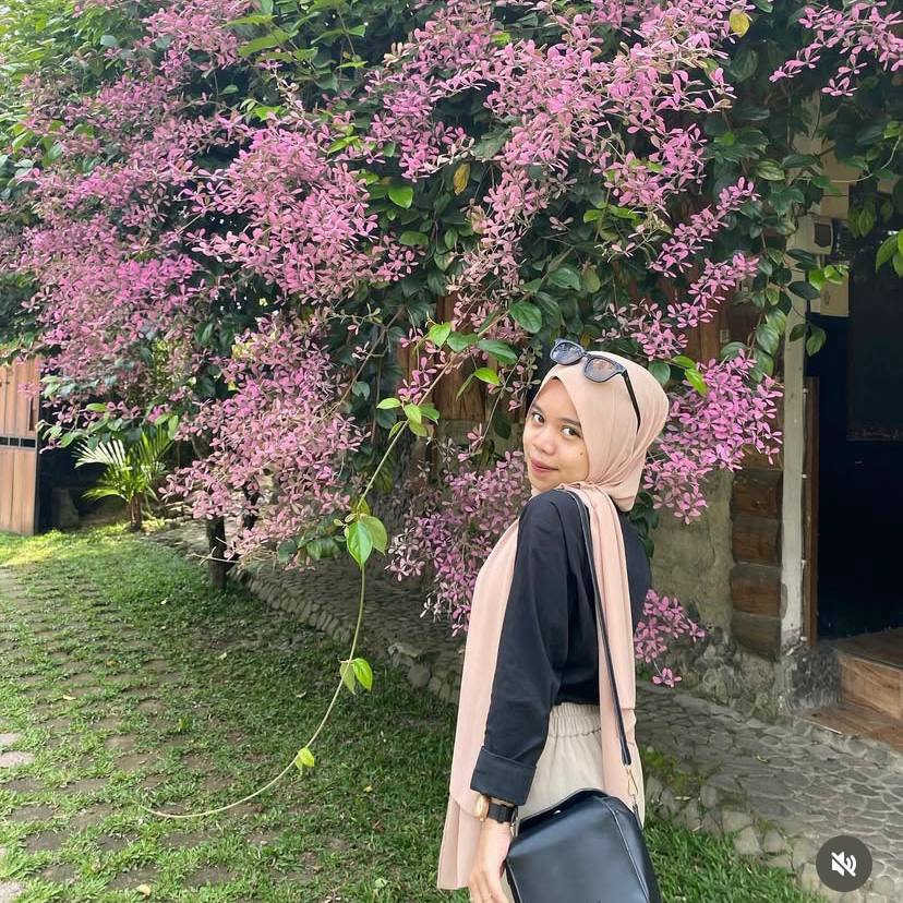 Jasa endorse selebgram murah, selebgram indonesia, promosikan produk anda dengan selebgram populer.