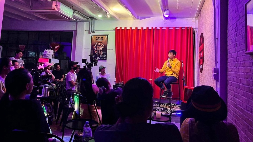 Stand-Up Comedy - รับจ้างงานแสดงเดี่ยวไมโครโฟน (Stand Up Comedy) - 16