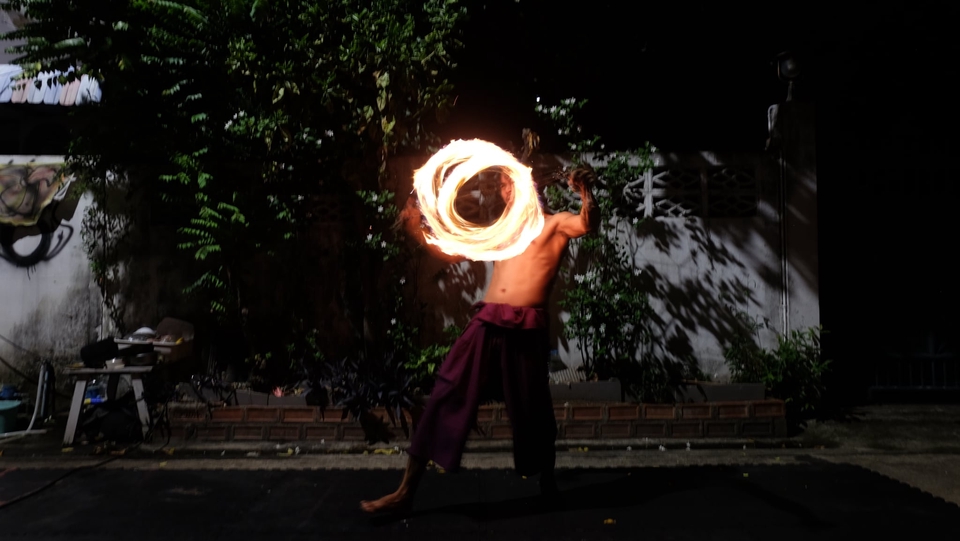 อื่นๆ - รับแสดงโชว์ควงกระบองไฟ – พ่นไฟ โดยทีมงานมืออาชีพ - 13