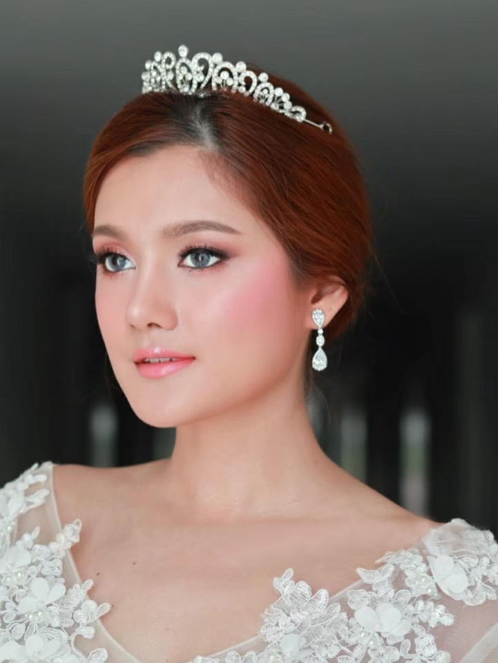 ช่างแต่งหน้า - แต่งหน้าทำผมเพื่อนเจ้าสาว/ไปงาน/งานรับปริญญา โดยช่างมืออาชีพ - 4