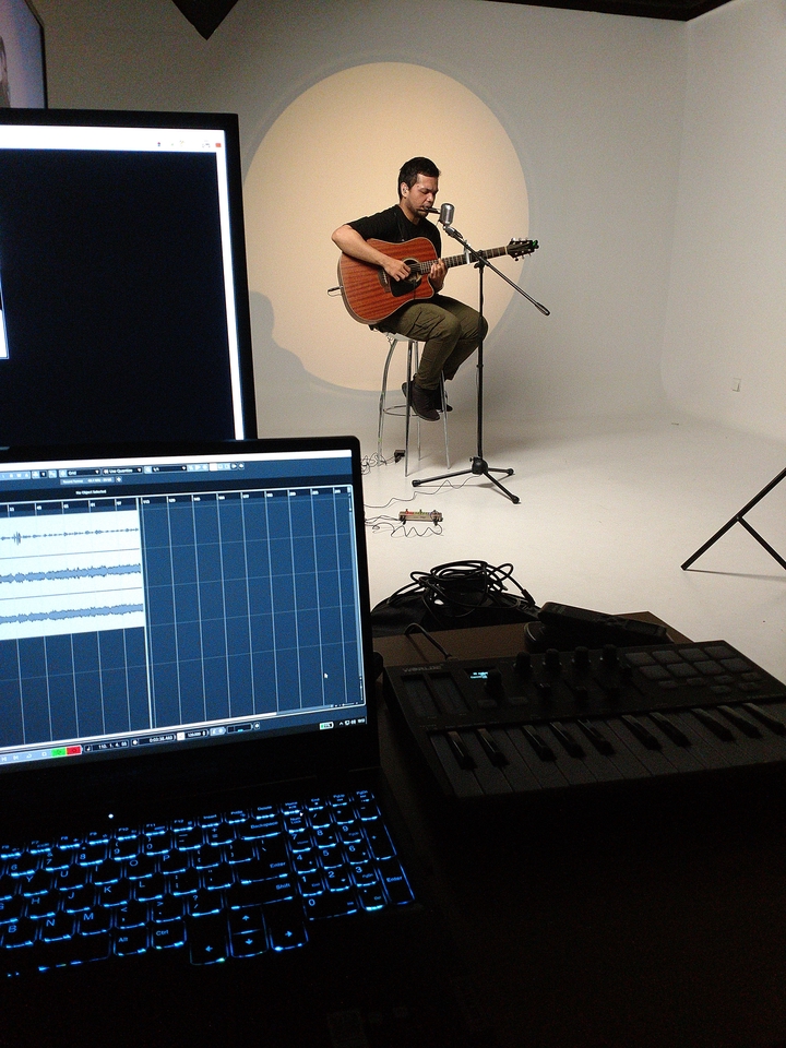 Jasa mixing mastering lagu untuk produksi musik dan video profesional