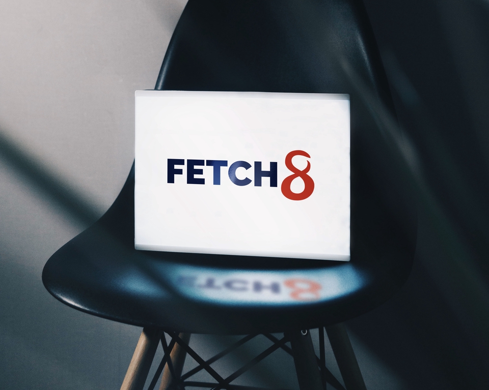 Desain logo modern Fetch8, jasa desain logo online untuk bisnis dan perusahaan di Indonesia.