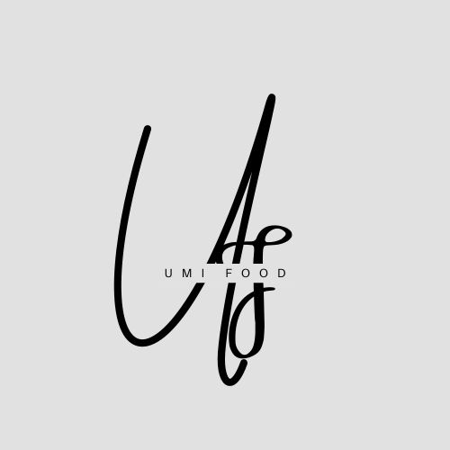 Desain logo "UMI FOOD", logo restoran minimalis dengan warna hitam dan putih, cocok untuk bisnis kuliner di Indonesia.