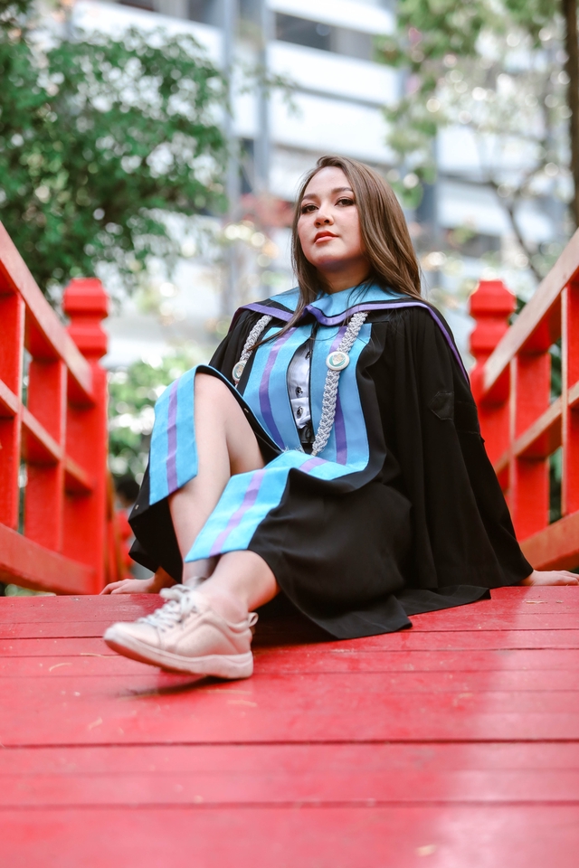 รับถ่ายรูปรับปริญญา ช่างภาพรับปริญญา ถ่ายรูปรับปริญญา สวยๆ บริการถ่ายภาพคุณภาพสูง ช่างภาพมืออาชีพ