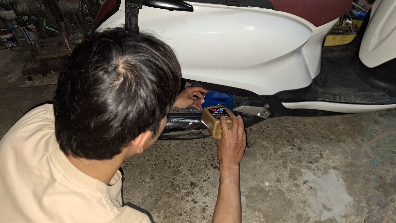 ซ่อมมอเตอร์ไซค์ - เปลี่ยนน้ำมันเครื่องที่บ้านซ่อมเซอร์วิส กรุงเทพฯและปริมณฑล - 3