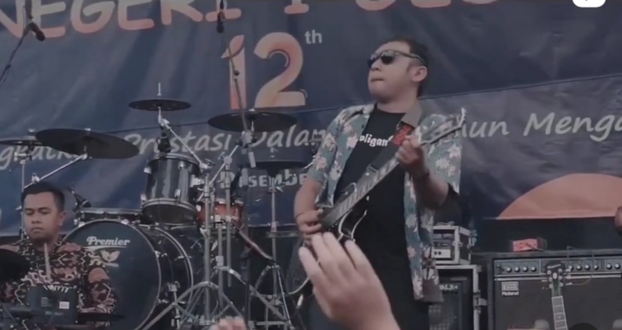 Sulih suara (dubbing, looping) - VOICE OVER / DUBBING PRIA - 3