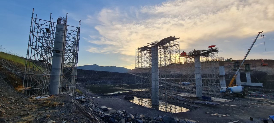 โครงสร้างอาคารก่อสร้าง รับเขียนแบบก่อสร้าง ออกแบบโครงสร้าง เขียนแบบบ้าน รับเขียนแบบบ้าน ประมาณราคา แบบก่อสร้างบ้าน