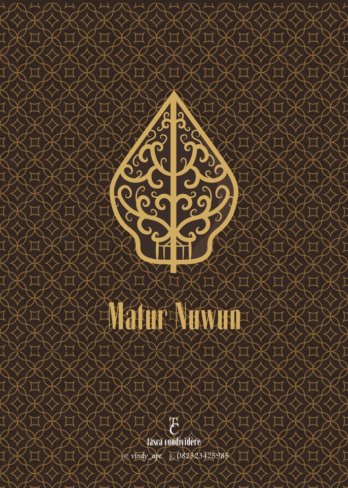 Desain kartu undangan pernikahan unik dengan sentuhan ornamen tradisional Jawa.