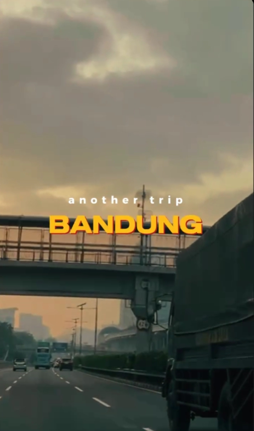 Jasa edit video Bandung, pengeditan video profesional, harga edit video murah, edit video youtube, jasa video editing online.