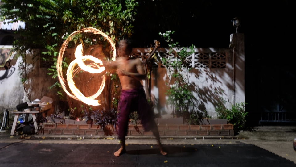 อื่นๆ - รับแสดงโชว์ควงกระบองไฟ – พ่นไฟ โดยทีมงานมืออาชีพ - 23