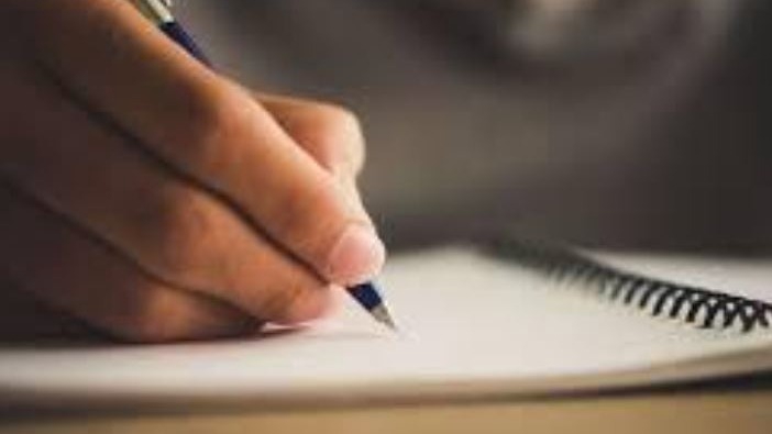 Jasa pengetikan online untuk semua kebutuhan, dari skripsi hingga tugas sekolah, dengan harga terjangkau dan kualitas terbaik.