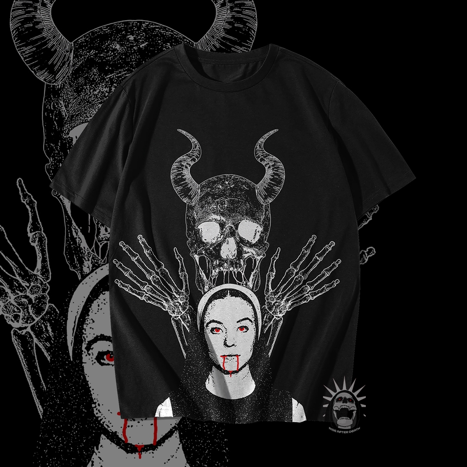 Desain kaos distro dengan motif tengkorak, skull, dan karakter wanita.