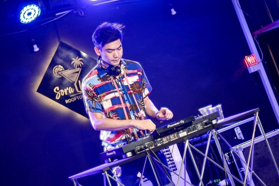 นักร้อง/นักดนตรี - DJ - 2