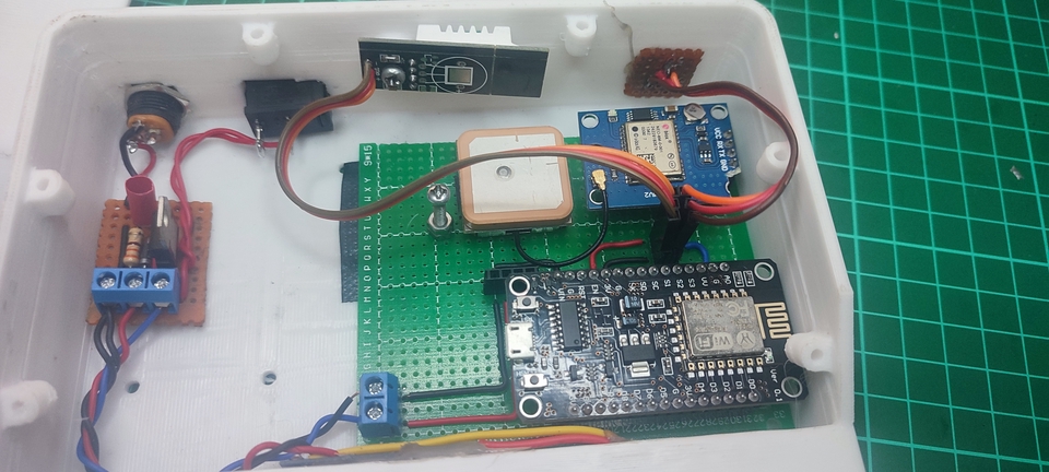 Jasa Pembuatan Robot Arduino: Desain PCB dan Rangkaian Elektronik