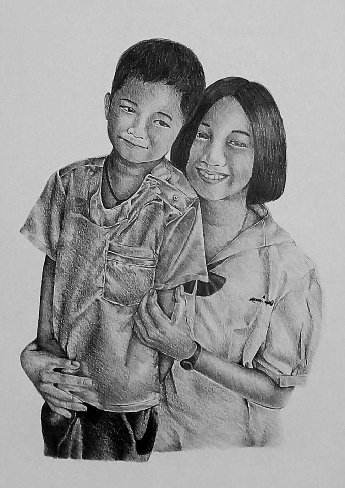 รับวาดภาพเหมือนระบายสีดินสอ ภาพเหมือนเด็กและผู้หญิง วาดภาพคน ภาพเหมือนคู่