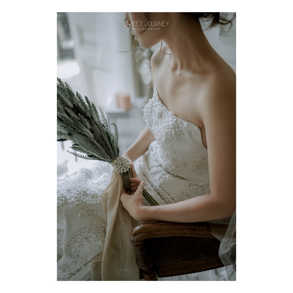 Fotografi - Photo shoot dan editing foto Fashion dengan vendor Bridal di Permata Hijau, Jakarta tahun 2020. - 4