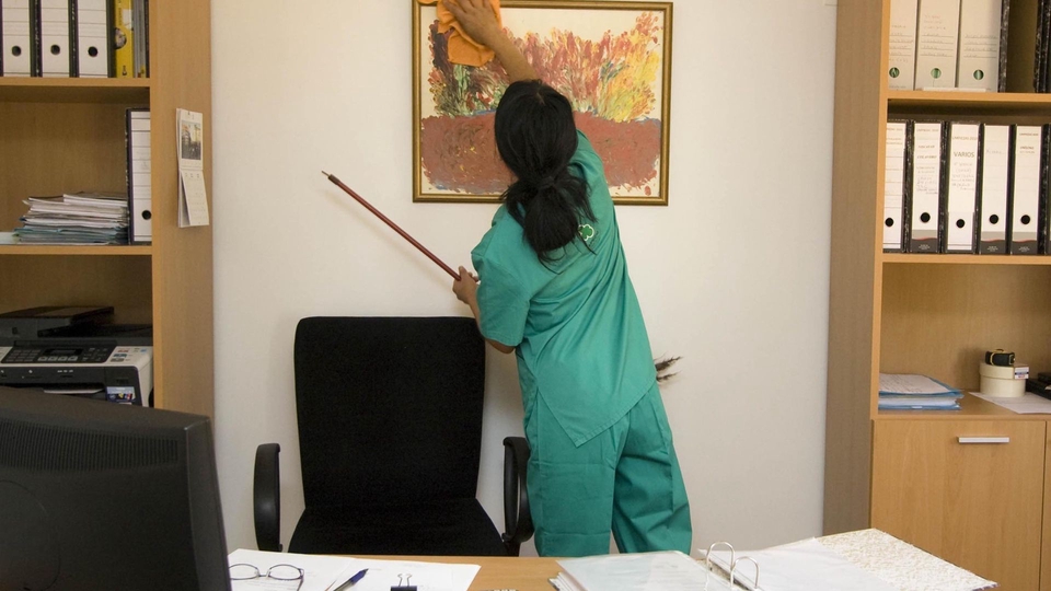 แม่บ้านทำความสะอาดออฟฟิศ บริการรับจ้างทำความสะอาดทั่วถึง