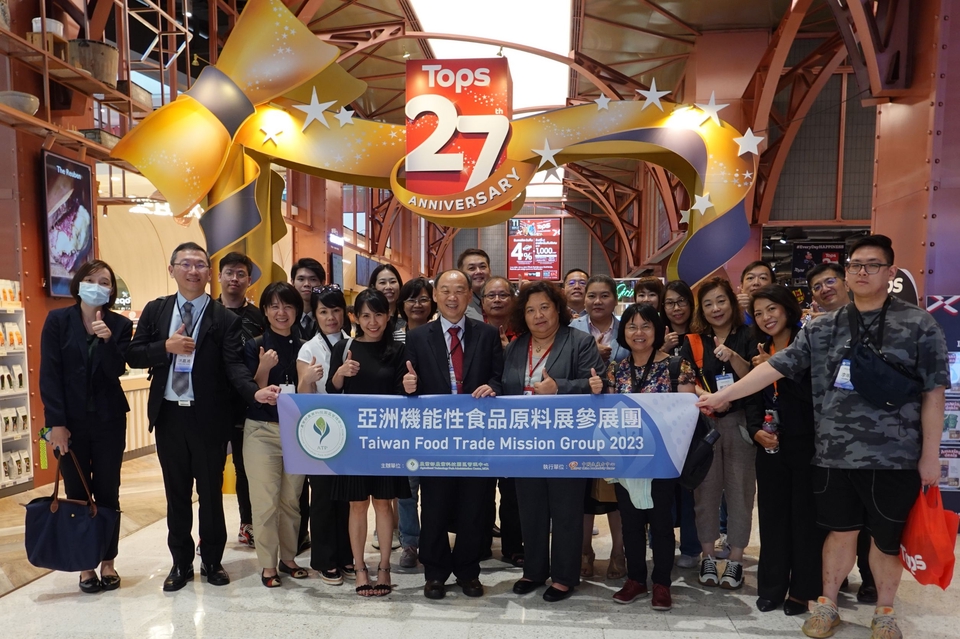 ล่าม - ล่ามจีนกลาง-อังกฤษ-ไทย งานวิศวกรรม คุยธุรกิจ ออกบูธ เดินงานแฟร์ เยี่ยมชมโรงงาน ทริปเจรจาธุรกิจ - 11