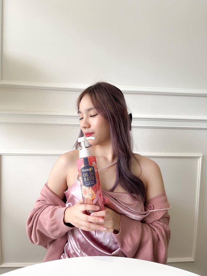 เน็ตไอดอลและบล็อกเกอร์รีวิว - รับรีวิว เครื่องสำอางค์/คลินิกเสริมความงาม/แฟชั่น รูปสวย ทำกราฟฟิคได้ เน้น LEMON8 - 4
