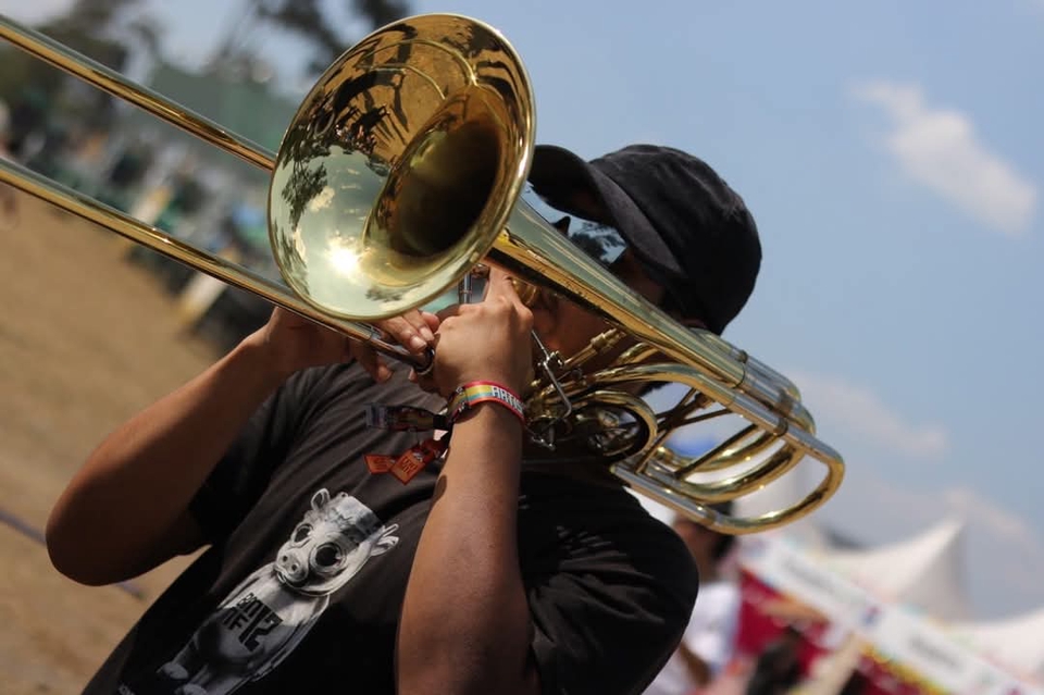 นักดนตรี วงดนตรี - สอน trombone และเครื่อง brass - 4