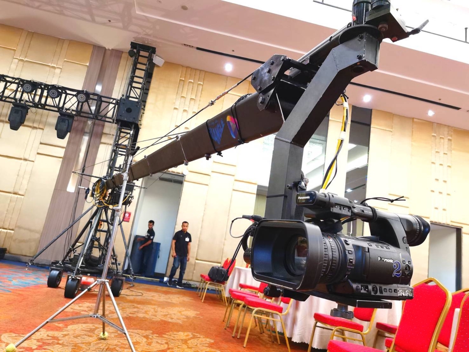 ถ่ายและตัดต่อวีดีโอ - บริการรับถ่าย VDO Full HD ครบวงจร , Live Stream , Internet , โดรน , เครน , คิกเกอร์ ให้เช่า - 16
