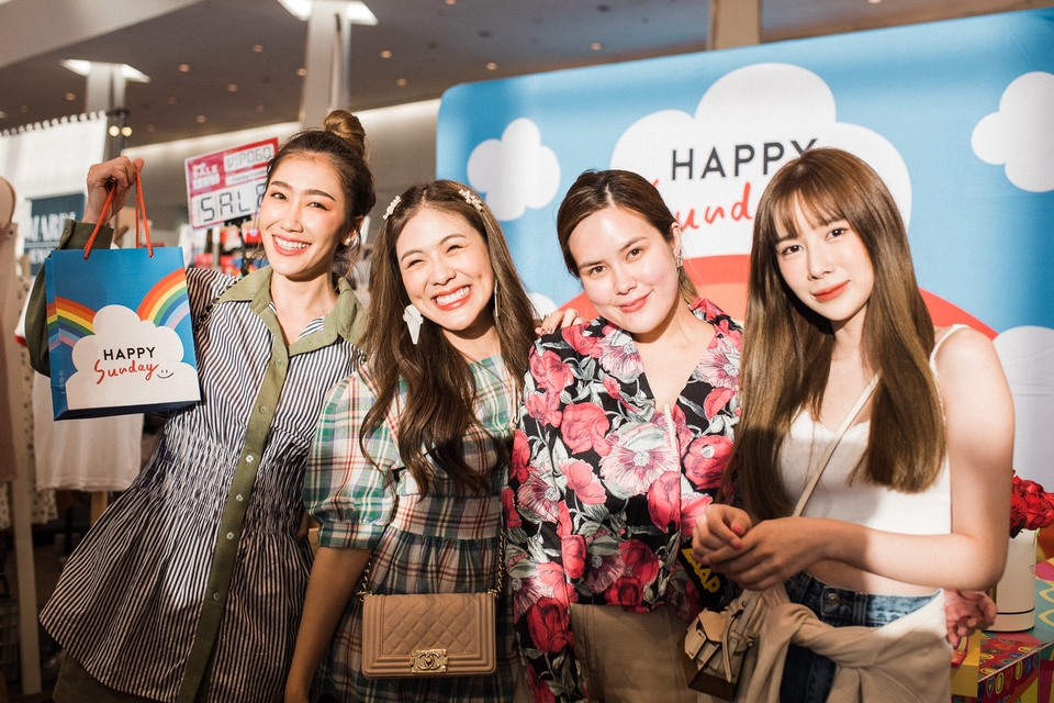 Photography - รับถ่ายภาพ PackShot,Lookbook,Event,concert,งานรับปริญญา - 15