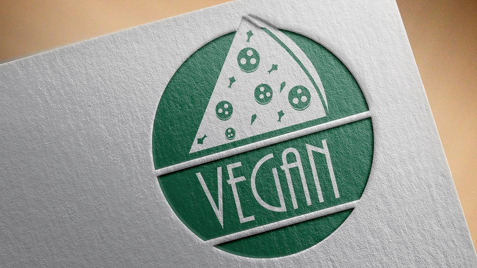 Logo vegan dengan desain pizza untuk bisnis makanan