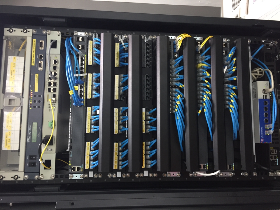 ซ่อมอุปกรณ์ไอที - ดูแลระบบคอมพิวเตอร์ เช่นแก้ไขปัญหาการใช้งานเบื้องต้น ดูแลระบบเครื่องข่าย แก้ไขปัญหาคอมพิวเตอร์ - 3