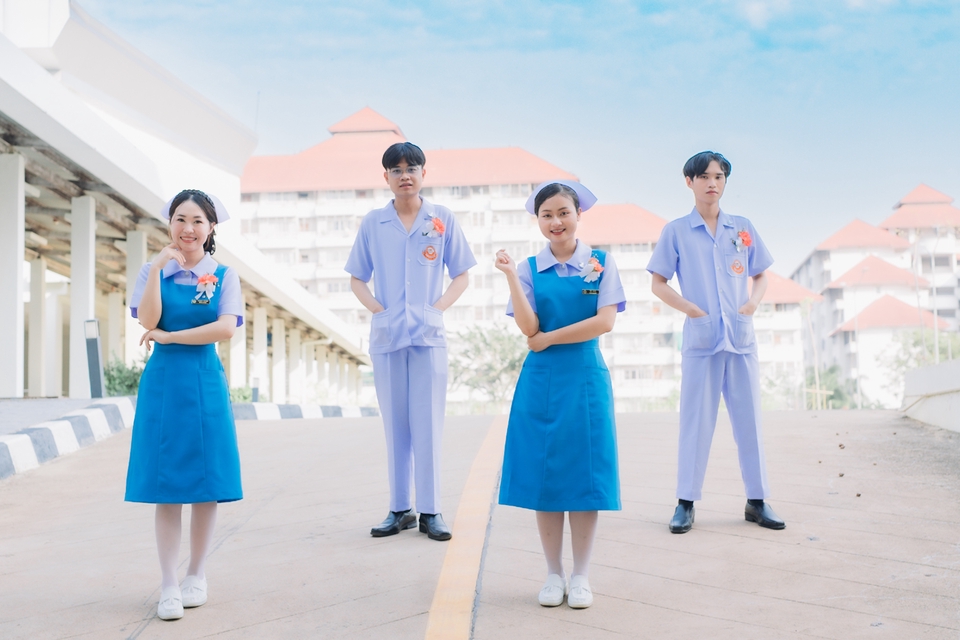 ช่างภาพรับปริญญา รับถ่ายรูปรับปริญญา  รับถ่ายรูปโปรไฟล์ ถ่ายรูปรับปริญญา  ช่างภาพรับปริญญา กรุงเทพ  รับถ่ายภาพ portrait