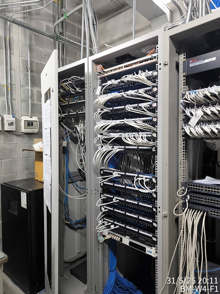 รับติดตั้งเซิร์ฟเวอร์และวางระบบเน็ตเวิร์ค ระบบเครือข่าย IT Solution บริการซ่อมคอม