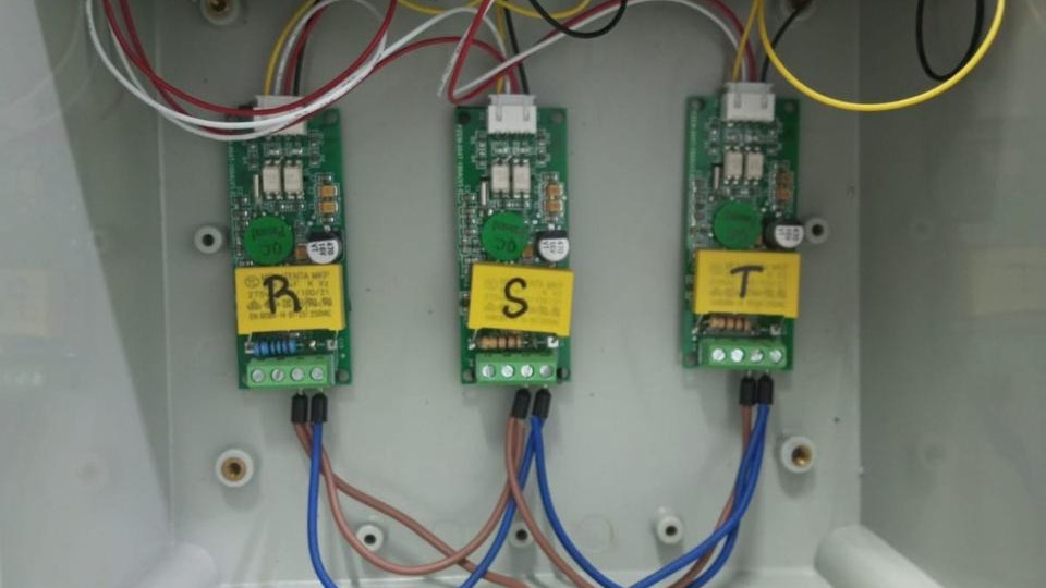 Jasa Lainnya di Web dan Pemrograman - Sistem IoT Tegangan dan Arus untuk Mesin 3 phase menggunakan mikrokontroler dan modbus
