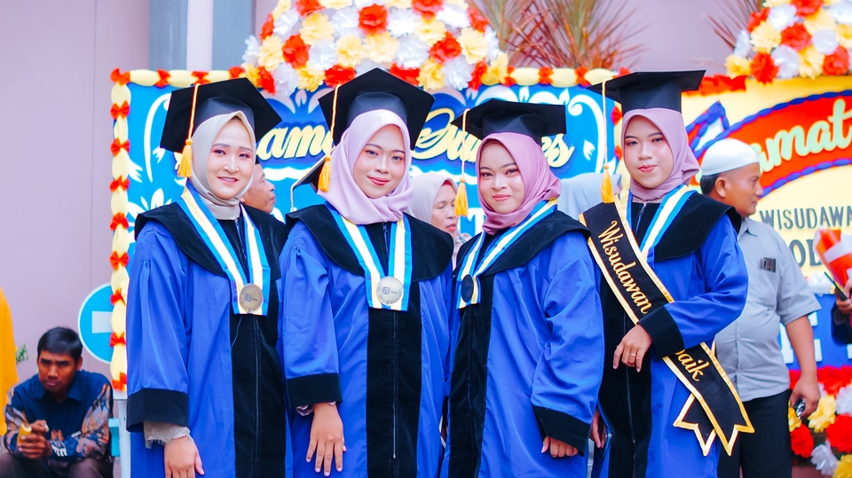 Fotografi - Jawa Tengah - Foto Graduation/Wisuda - 1